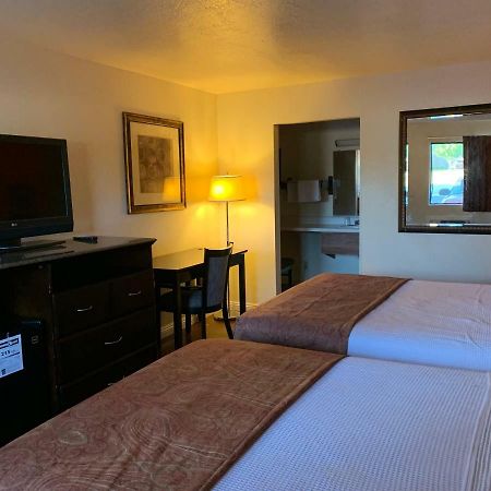 Lancaster Inn Εξωτερικό φωτογραφία